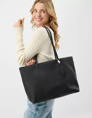 Charm Faux Leather Tote Bag Black