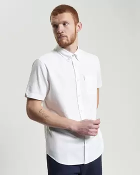 Short Sleeve Signature Oxford Shirt in White