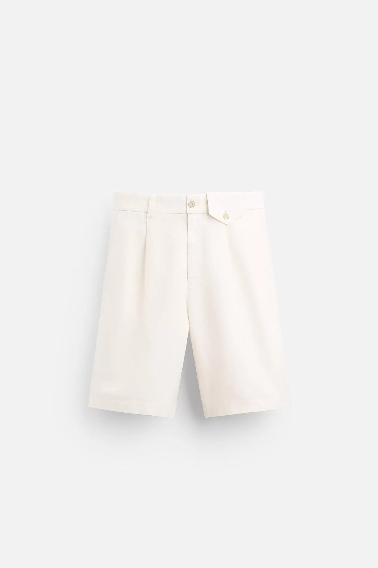 PLEATED BERMUDA SHORTS