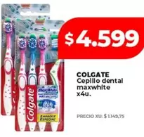 Colgate - Cepillo dental maxwhite