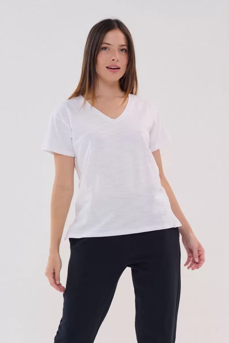 Remera Basic Escote En V