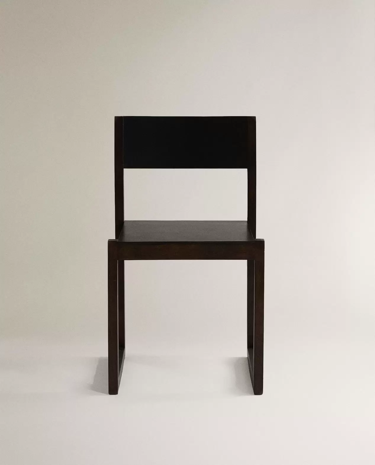 SILLA ESTRUCTURA MADERA Y PIEL