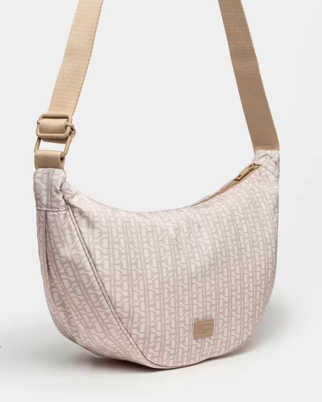 
                                    Bolso Clo En Nylon                                
                                                                             / OUTLET /                                                                         Bolso C