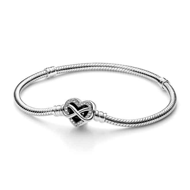 Brazalete cadena de serpiente Pandora Moments con broche Corazón infinito centelleante