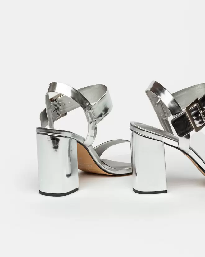 
                                    Sandalia Alta Pearl En Cuero Metalizado                                
                                                                             / OUTLET /                                                           