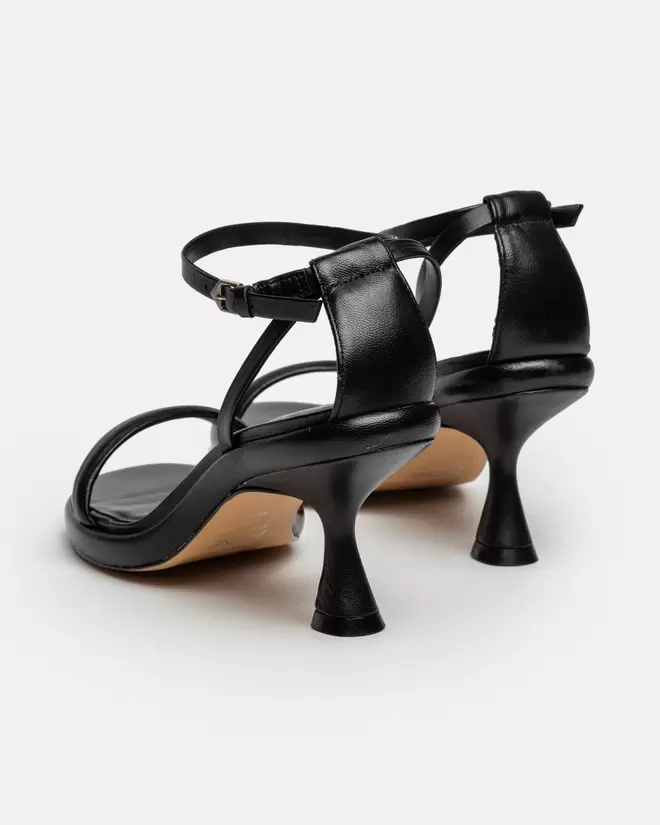 
                                    Sandalia Alta Kai En Cuero Liso                                
                                                                             / OUTLET /                                                                   