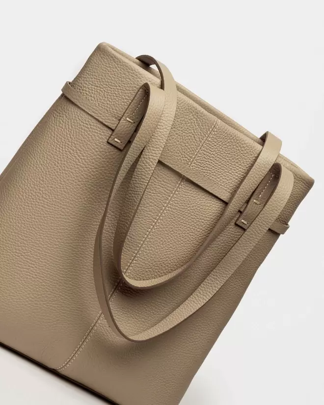 Shopper Bay en cuero graneado