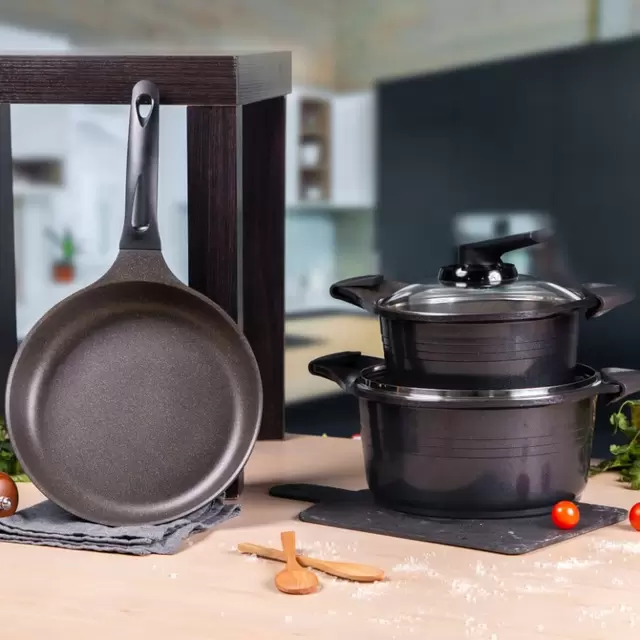 Batería de cocina 5 piezas black Roichen