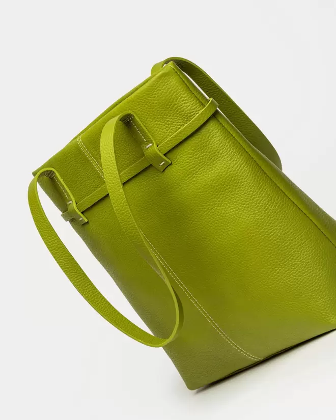 Shopper Bay en cuero graneado