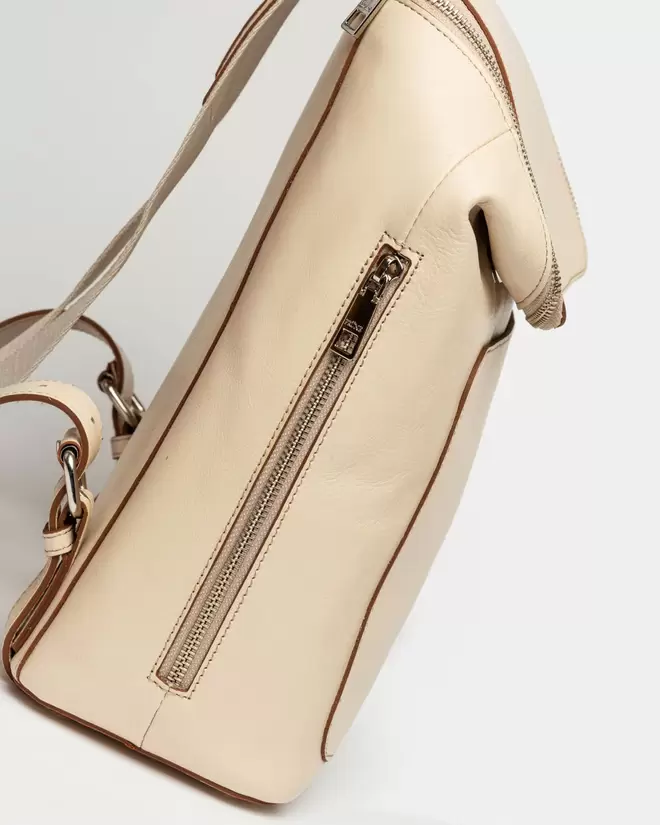 Mochila Mashenka en cuero vegetal liso