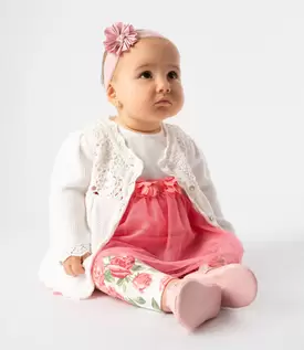 Chaleco recién nacida tejido