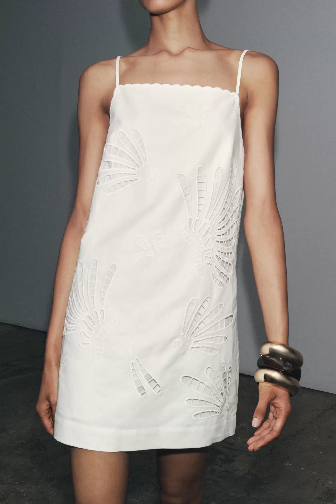 VESTIDO BORDADOS CON LINO ZW COLLECTION