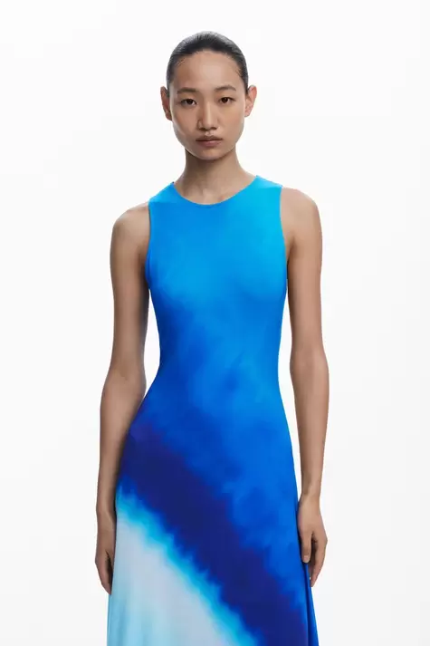 Vestido fruncido tie-dye