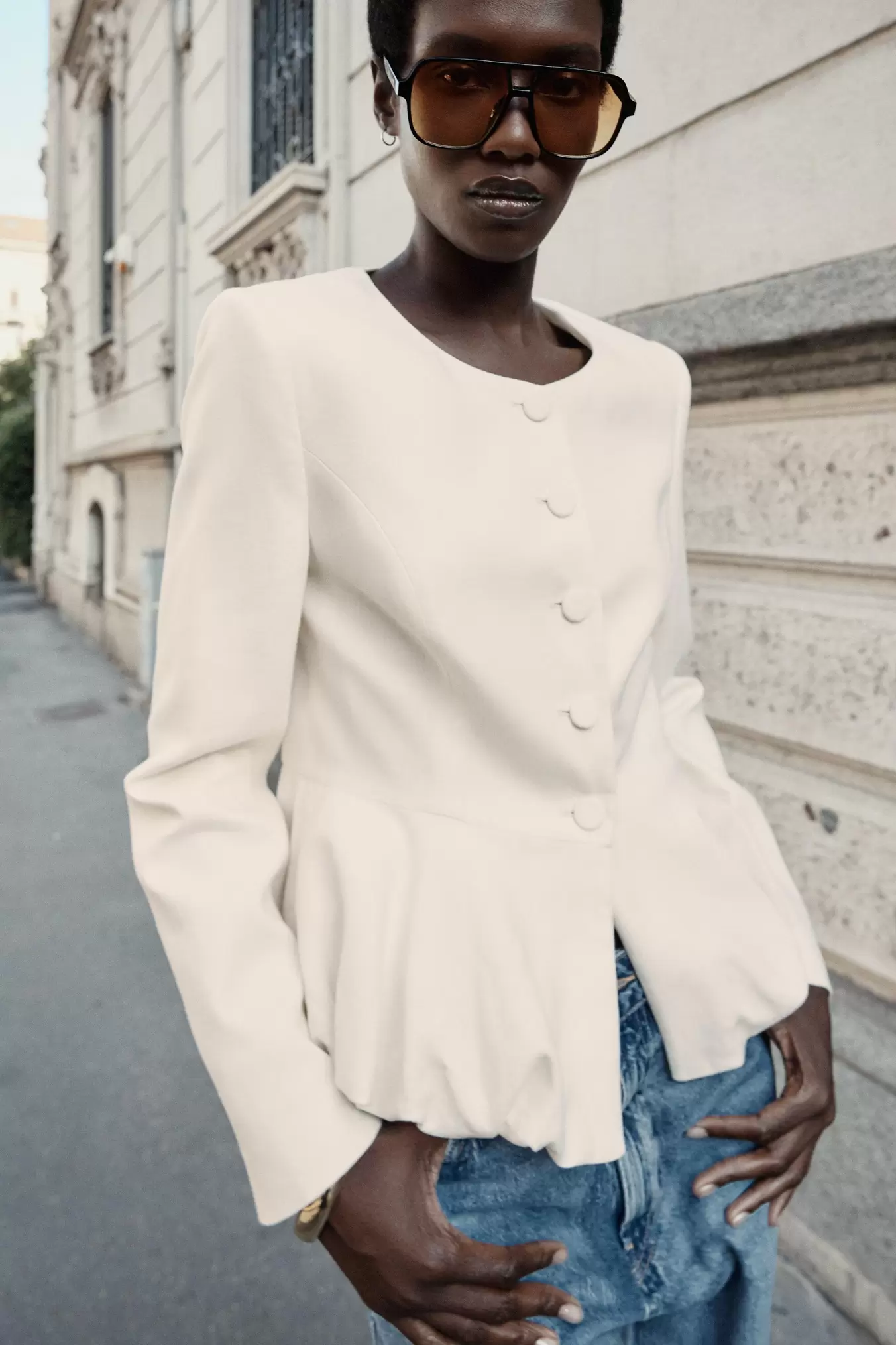 BLAZER PEPLUM CON LINO