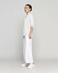 Blusa Mujer Carolina Slim Fit Tela Ligera Blanco Crudo LineatreBlusa Mujer Carolina Slim Fit Tela Ligera Blanco Crudo Lineatre