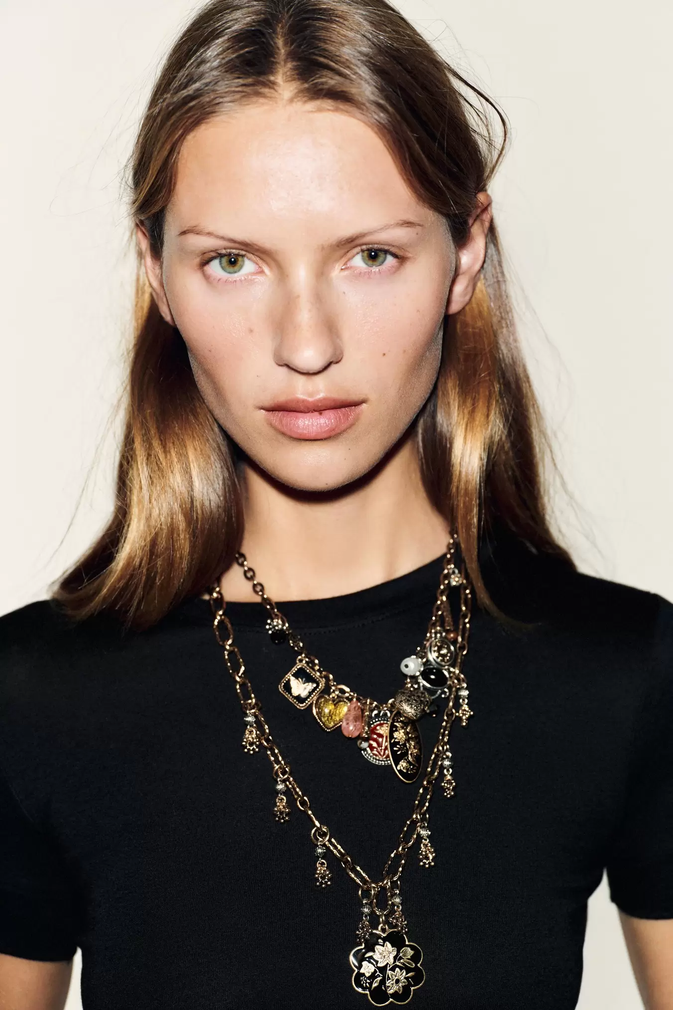 PACK 2 COLLARES CHARMS