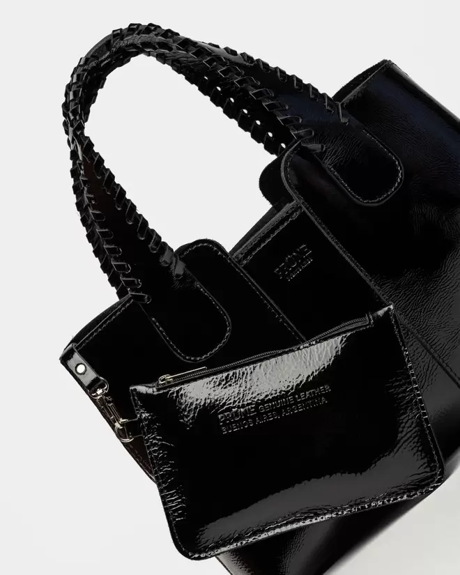 Cartera de mano The Braided en cuero charol arrugado