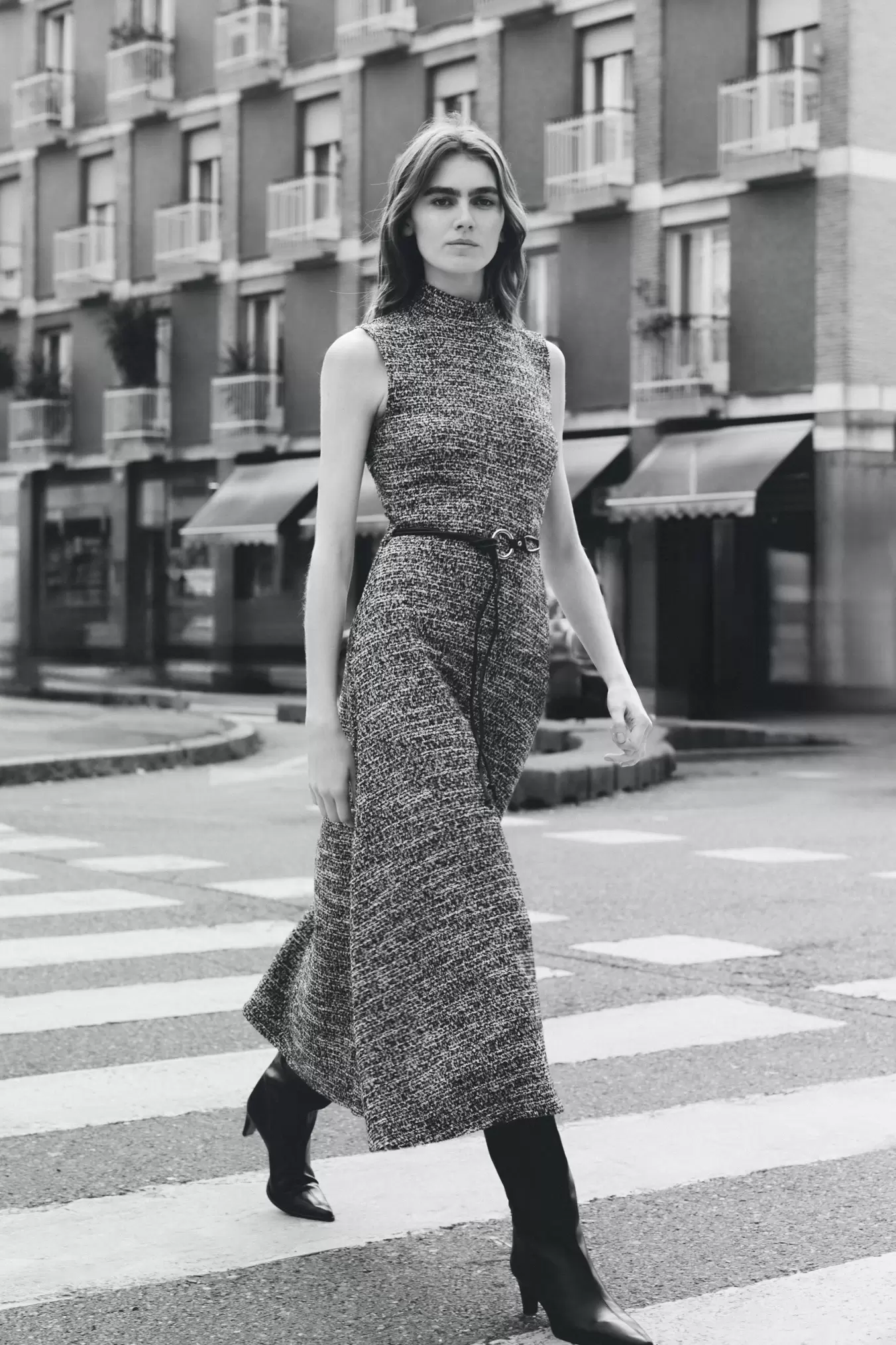 VESTIDO TEXTURA CINTURÓN