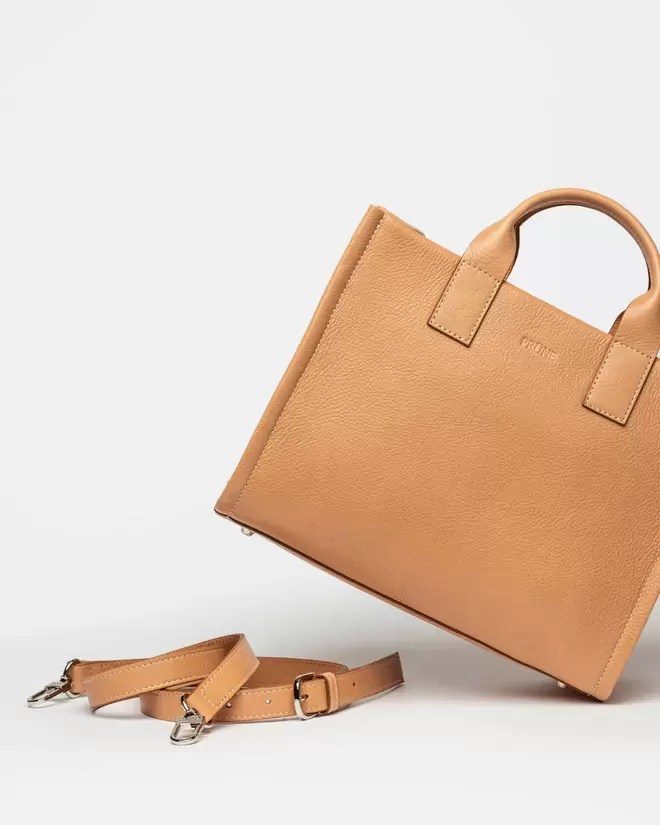 Cartera de mano Capri en cuero liso vegetal