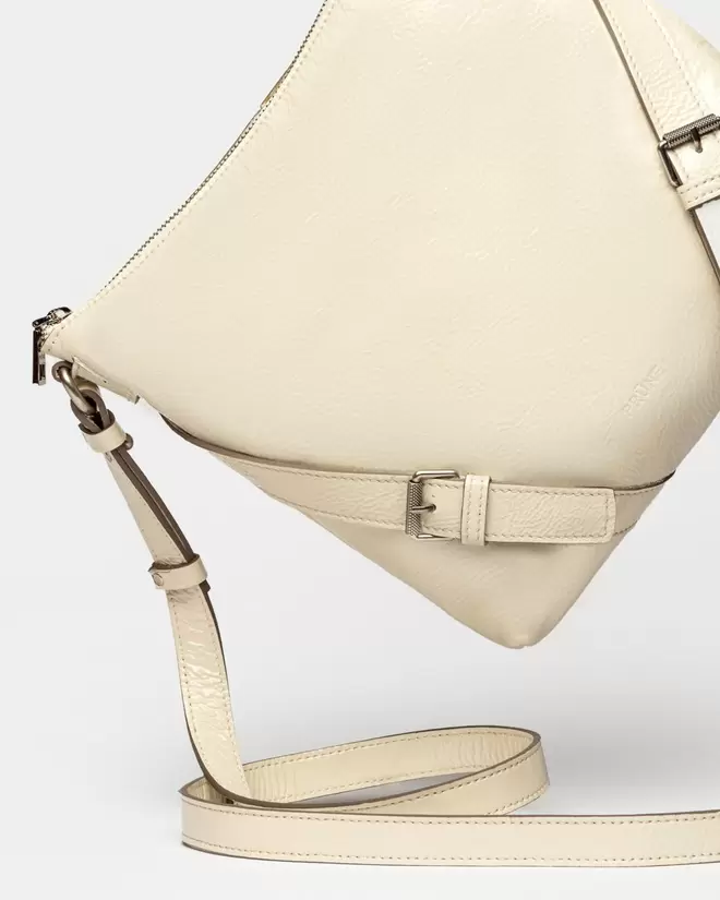 Bandolera Pocket en cuero charol arrugado