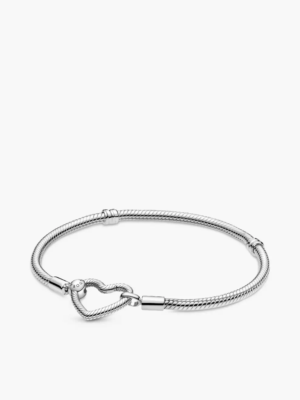 Brazalete cadena de serpiente con cierre de corazón