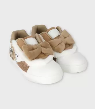 Zapatilla niña con lazo
