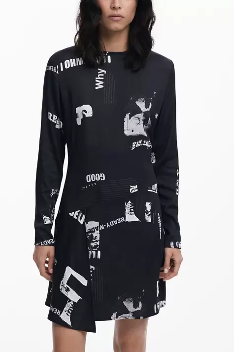 Vestido periódico corto