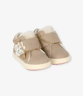 Botín bebé con gato