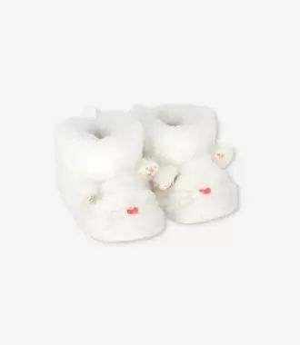 Bota recién nacida con conejo