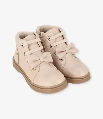 Botín niña con lazo