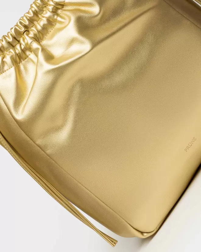 / OUTLET /                                                                         Shopper Marine En Efecto Cuero Liso