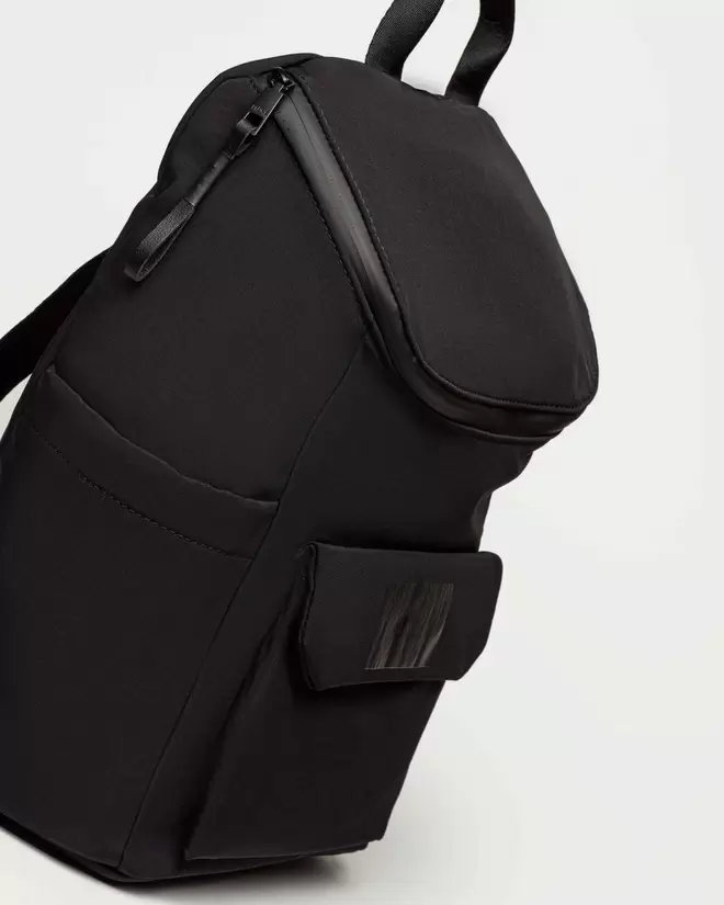 / OUTLET /                                                                         Mochila Adventure en nylon