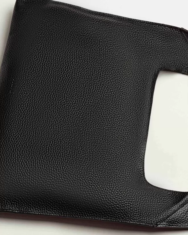 Cartera al hombro Minimal en Cuero Graneado