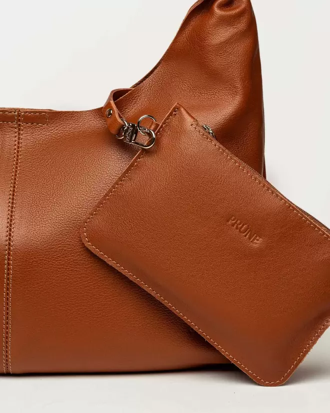 Cartera al hombro Juana en Cuero Graneado