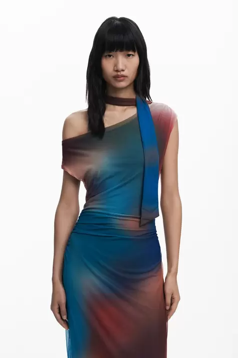 Vestido drapeado escote irregular