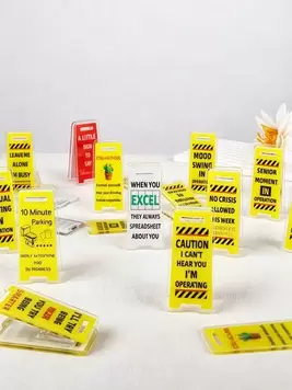 1 pieza Clip de acrílico amarillo con cita inspiradora de automotivación, adecuado para decoración de escritorio, excelente regalo de recuerdo para decoración del hogar, exhibición de escritorio de oficina, para colegas, amigos y familiares