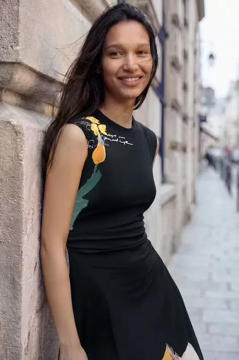 Vestido asimétrico flores