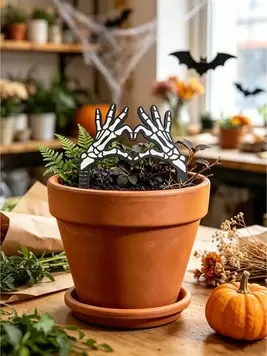 -8%1PC Halloween Gothic Skeleton Heart Hands Plant Stake, Wooden Pot Decorative Garden Stake, Spooky Skull Hand Heart Shape Flower Pot Insert Sign, Indoor Outdoor Houseplant Yard Lawn Halloween Party Decor Gift