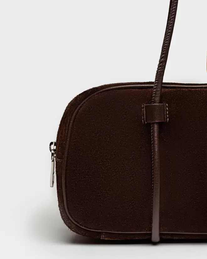 Cartera al hombro Horizon en cuero gamuza