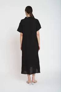 Vestido Mujer Flor Escote en V Negro Lineatre