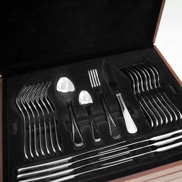 Juego 102 piezas de Cubertería con Estuche de Madera