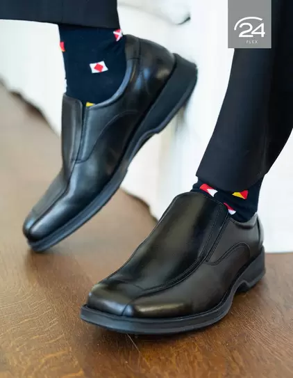 Zapatos Slip-On Hombre 24 Flex Cuero Financial Negro