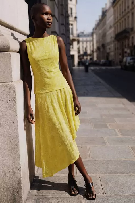 Vestido asimétrico estampado
