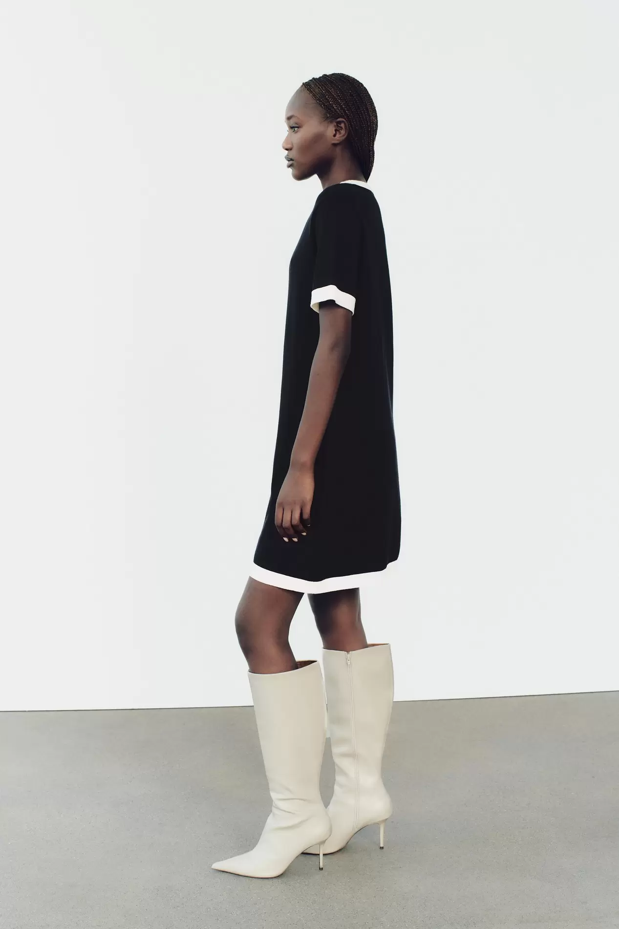 VESTIDO CORTO PUNTO LISO