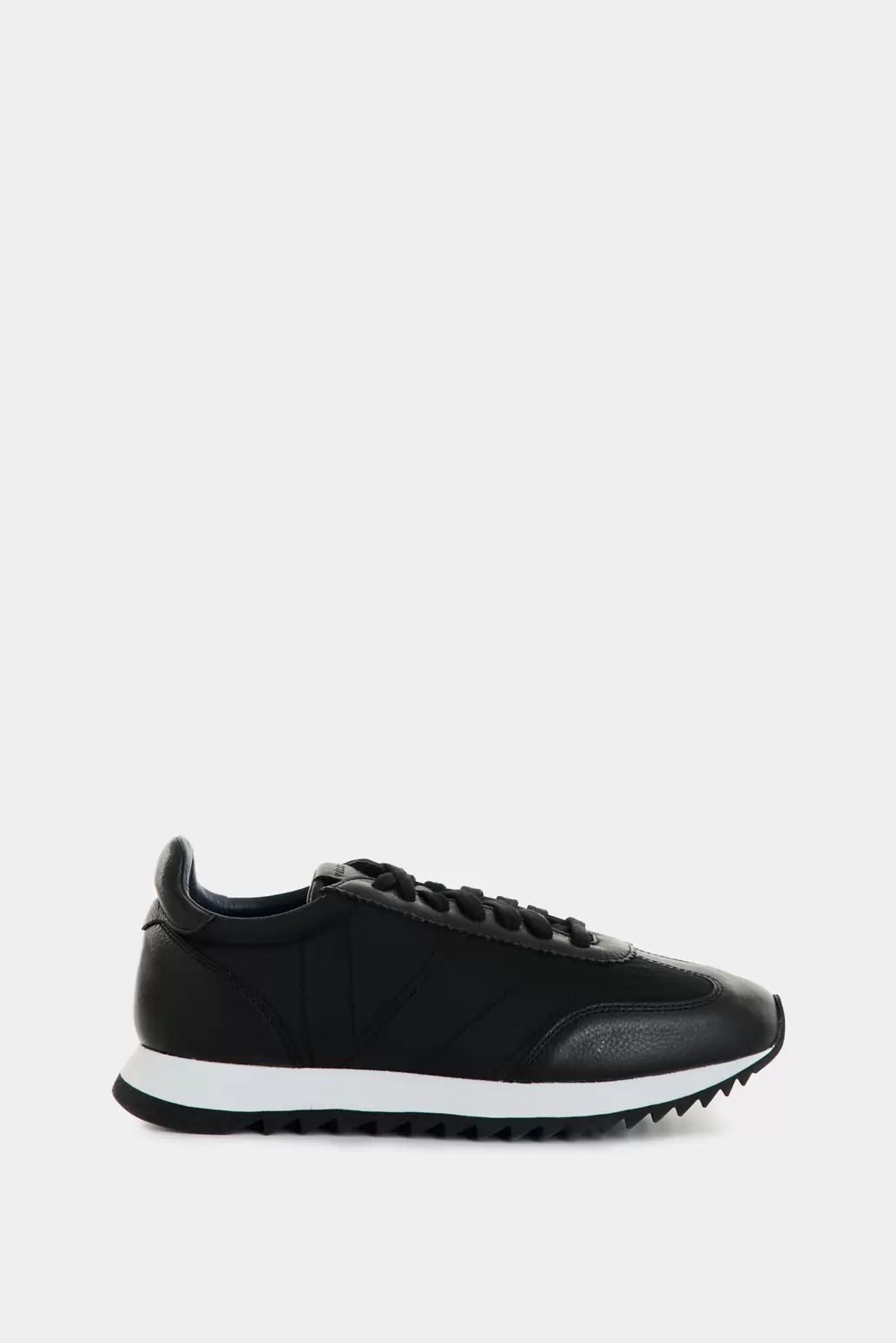 Tenis Orión de lona y cuero para mujer costuras decorativas