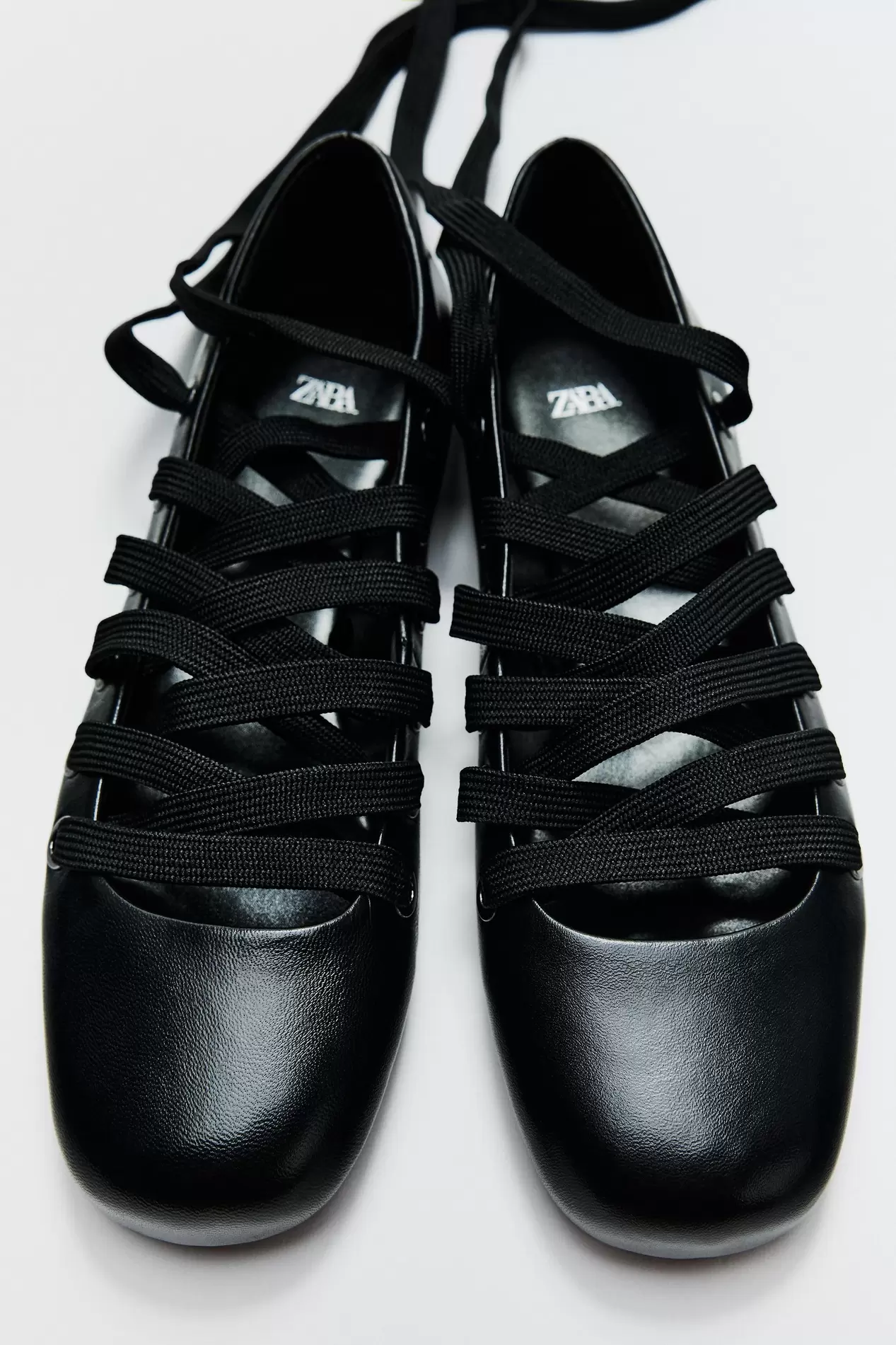 BAILARINA CORDONES PIEL