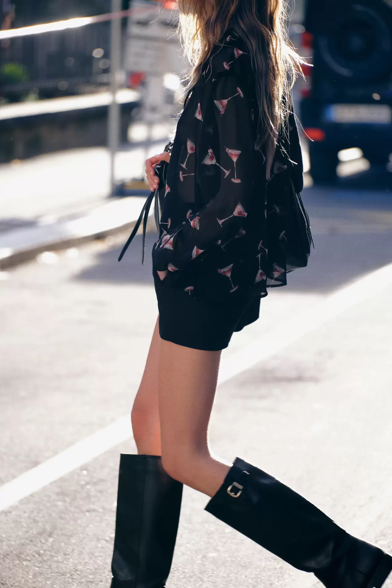 CAMISA SEMITRANSPARENTE ESTAMPADA