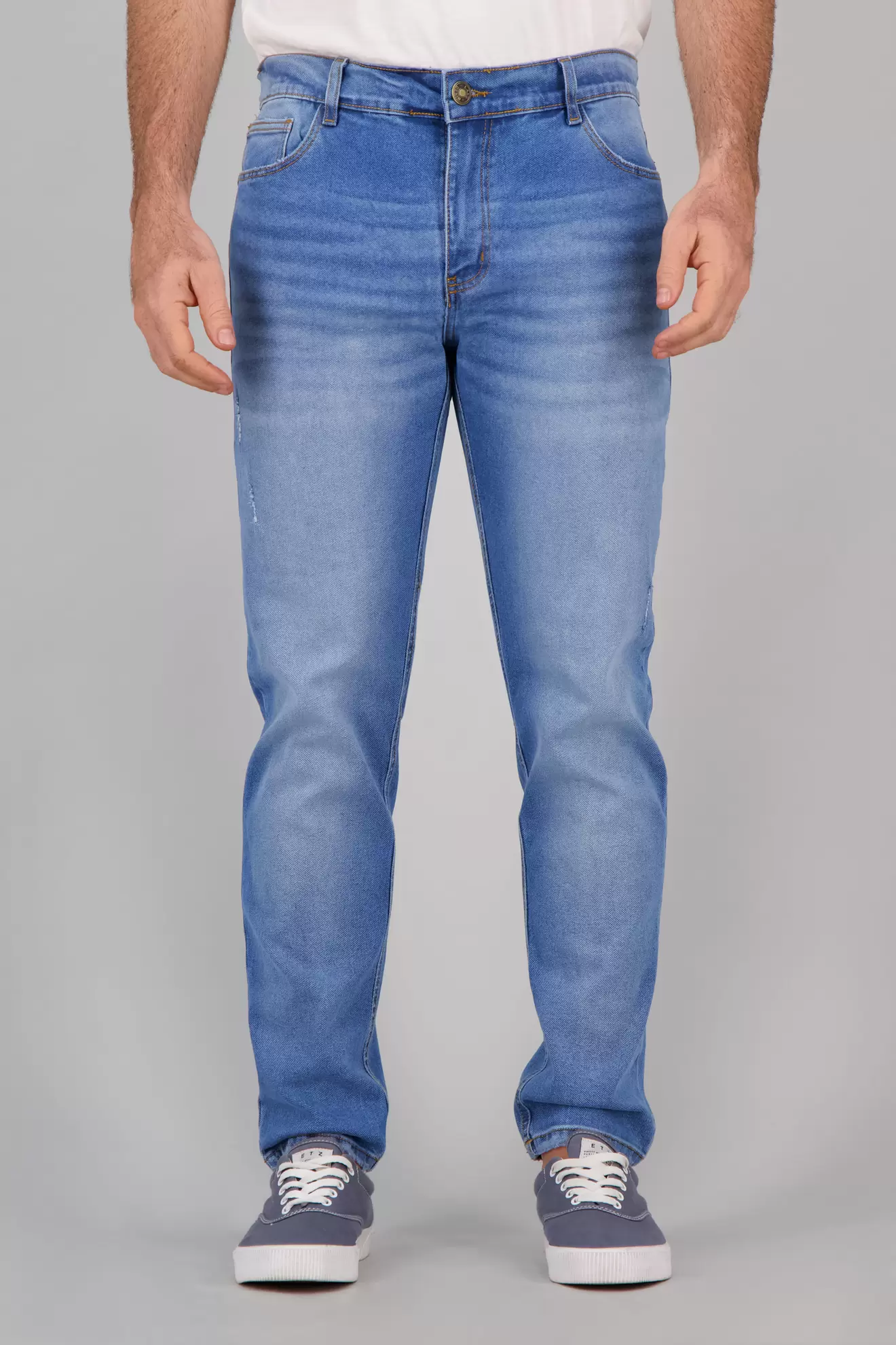 Jean de hombre básico silueta semi ajustada