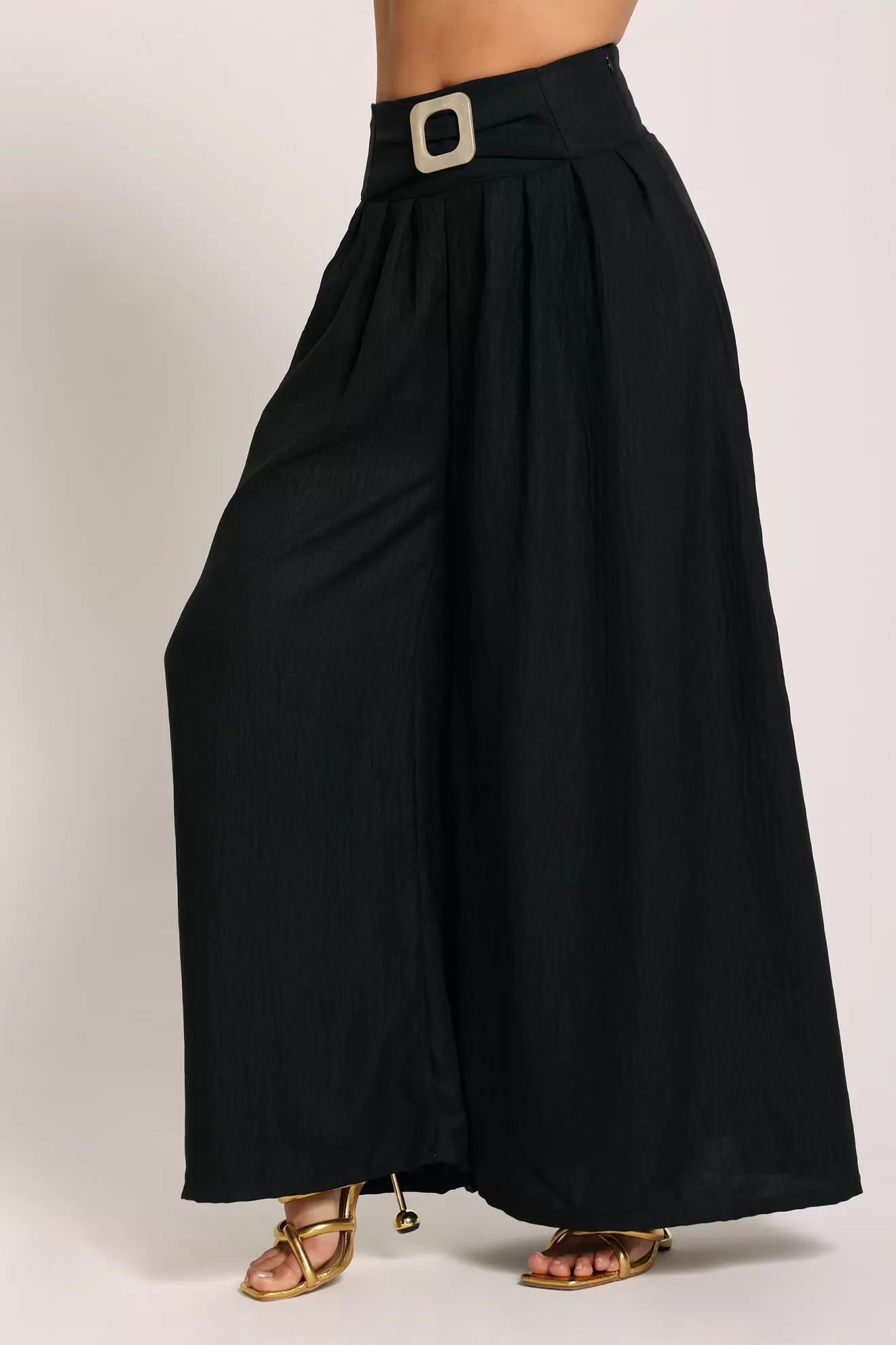 Pantalón de dama elegante silueta amplia