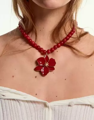 Bershka Flower necklace in burgundy